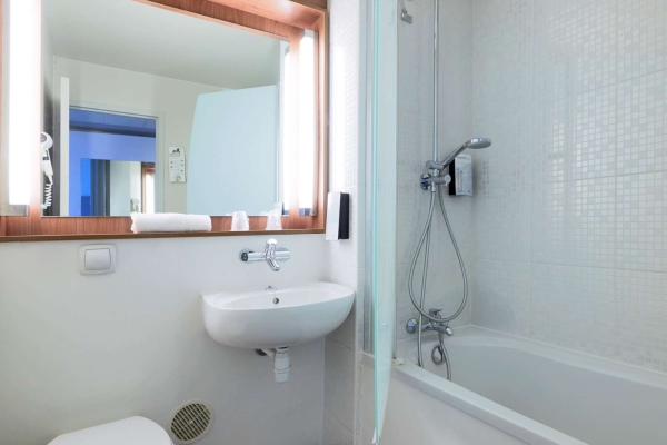 Hotel Campanile Saint Etienne Est Saint Chamond